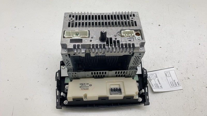 ⭕ 06-08 Mazda Miata AM/FM Radio Receiver Unit w/ Temperature Switch NF