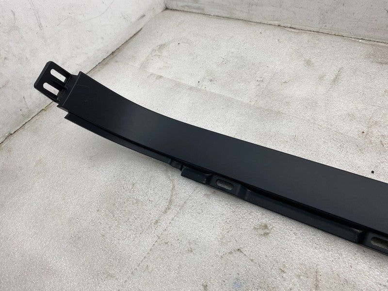 1105138 00 E 2016-2022 Tesla Model X MX Left Sill Plastic Racetrack Assembly LH 1105138-00-E