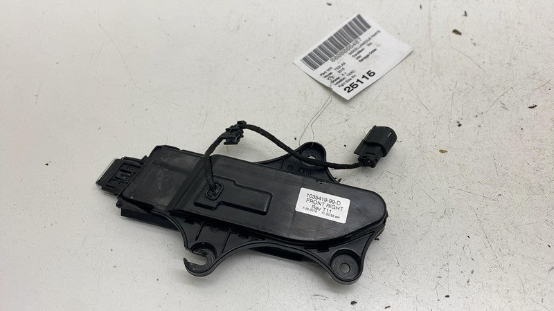⭕ 16-25 Tesla Model X Front Right Side Exterior Door Handle Outer 1035