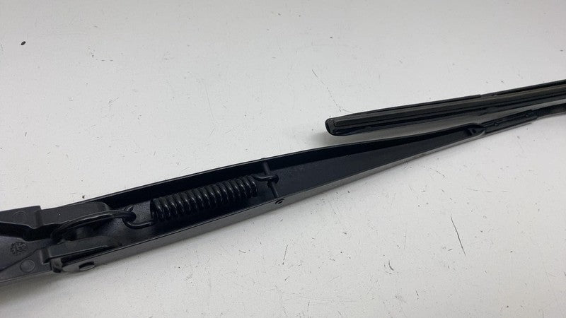 ⭕ 2022-2024 Rivian R1T R1S Front Driver Side Windshield Wiper Arm & Blade Left