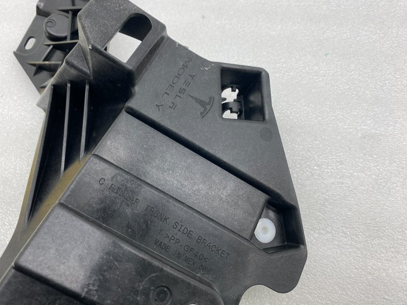 1626123 00 A ⭕ 20-24 Tesla Model Y Driver Side Trunk Trim Support Bracket Left 1626123-00-A