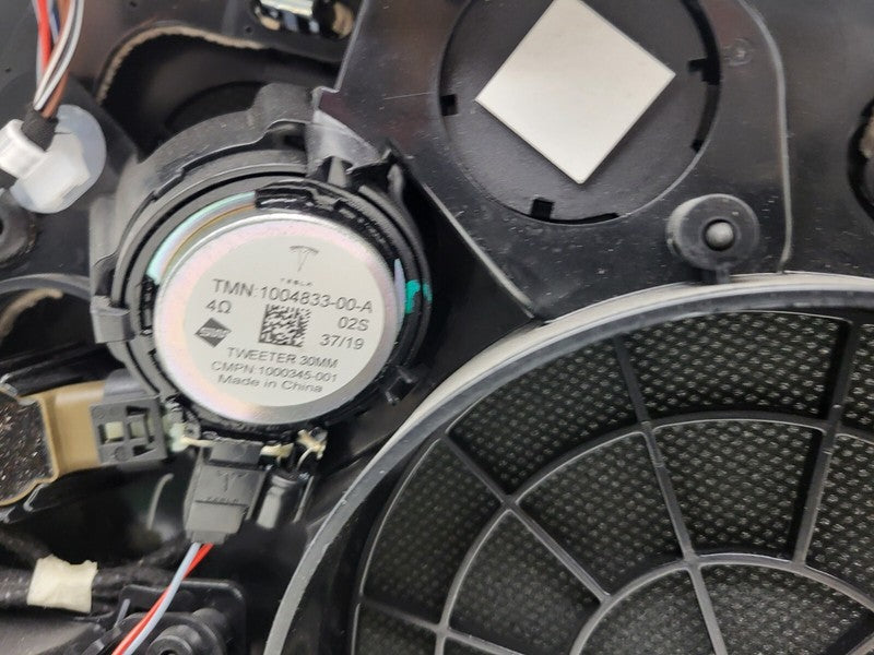 ⭕16-20 Model X Rear Left & Right Door Panel Trim Cover 1058003-21-K/10