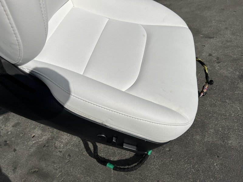 ⭕2020-2023 Tesla Model Y 3 Front Passenger Side 1st Row Seat Leather White Right