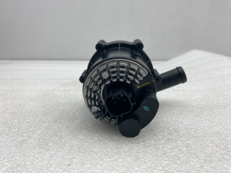 2012-2020 Tesla Model S MS Auxiliary Water Coolant Pump Assembly 1067473-00-F