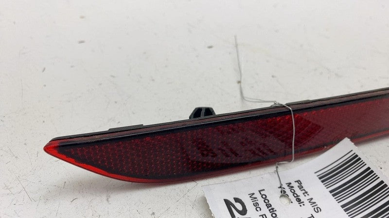 ⭕2017-2023 Model 3 Rear Passenger Side Bumper Light Reflector Lamp 107