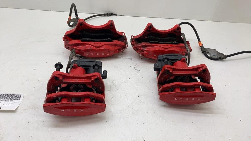 ⭕ 19-20 Model X SET of Brake Caliper Red w/ Hose Line 1078541-01-B/107