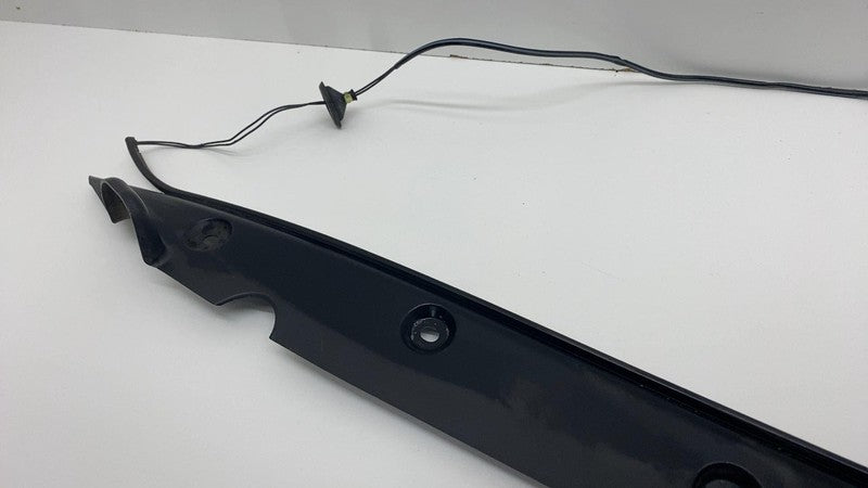 105630000D 2016-2020 Tesla Model X Rear Passenger Trunk Liftgate Pinch Sensor Cover Right