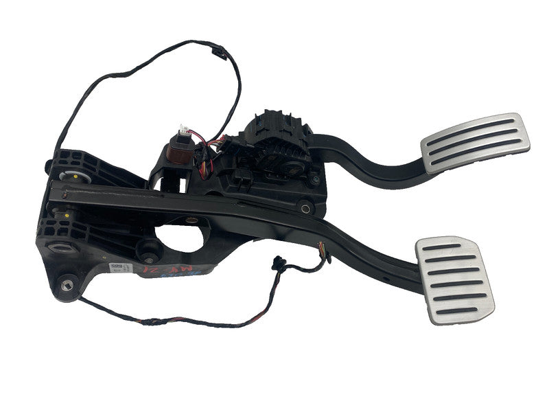 ⭕ 20-24 Tesla Model Y Performance Accelerator and Brake Pedal Pad 1188