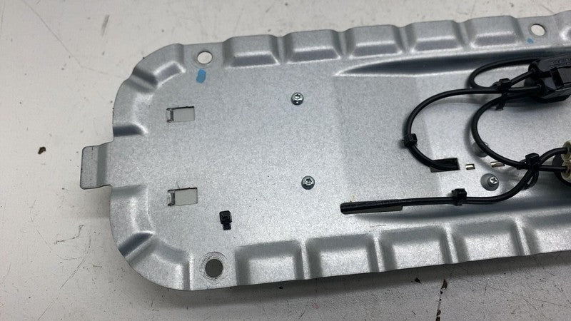 ⭕ 2022 Rivian EDV-700 Amazon Van Body Antenna Cable w/ Housing Plate P