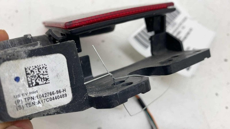 ⭕ 15-20 Tesla Model S Rear Taillight Lamp Charge Reflector Left LH 104