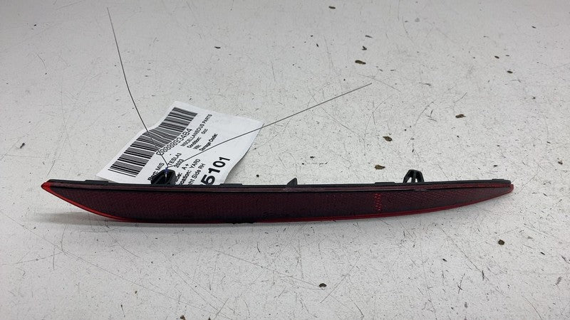 ⭕2017-2023 Tesla Model 3 Rear Passenger Side Bumper Light Reflector La