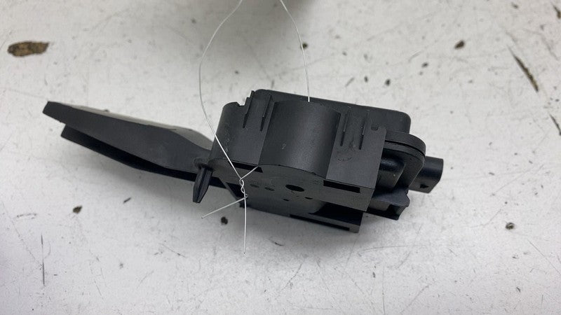 ⭕ 2017-2023 Model 3 HomeLink Garage Opener Control Module + Bracket 11