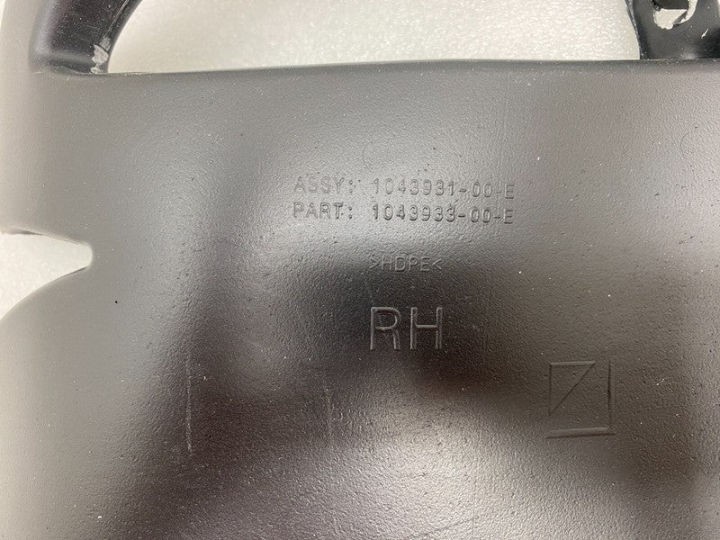 104393100E ⭕ 16-20 Model X Front Right Bumper Foglamp Air Duct Fog Light Vent 1043931-00-E