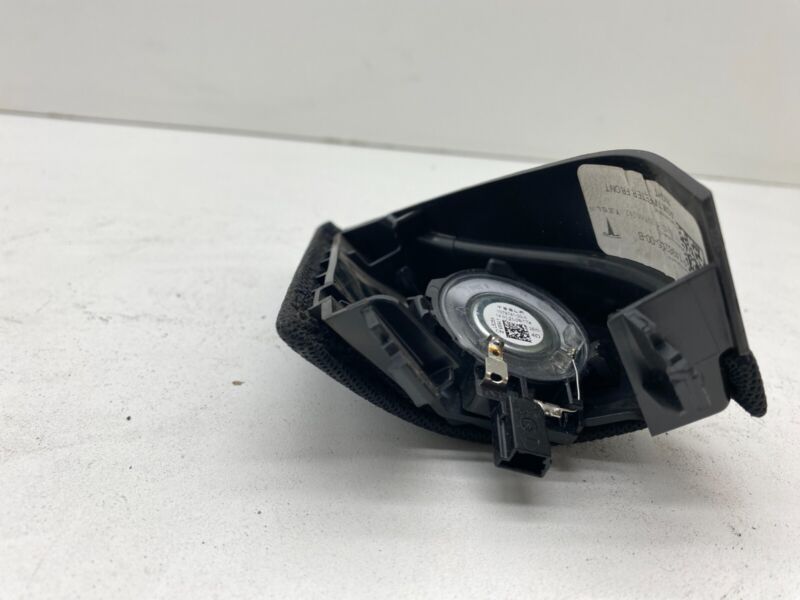 1079741-00-A ⭕ 2017-2023 Tesla Model 3 Front Audio Tweeter & Speaker Cover Right 1498205-00-B