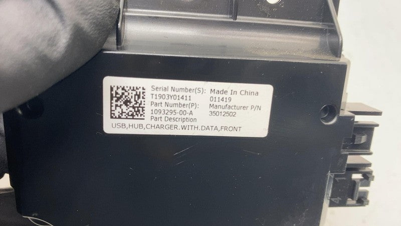 ⭕ 17-23 Model 3 Center Console Front USB Hub Charger Control Module 10