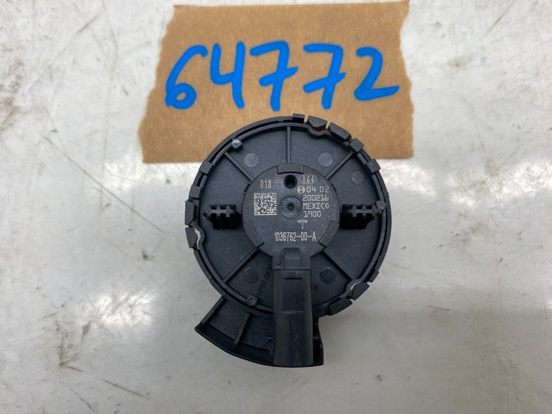 1036762-00-A ⭕17-23 Model 3 X Right or Left Door Impact Crash Pressure Sensor 1036762-00-A