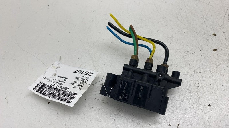⭕ 16-20 Model S MS Air Suspension Main Solenoid Control Valve Block 10