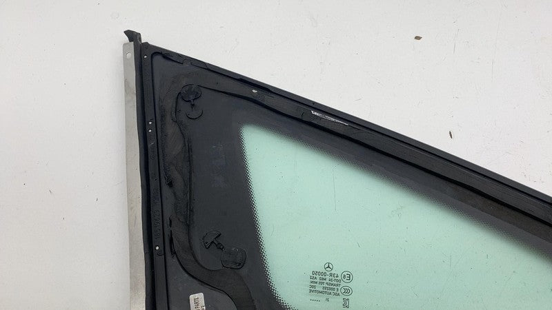 E6 43R-00050 ⭕ 2022 EQS 450+ V297 Rear Passenger Side Quarter Fixed Door Window Glass Right