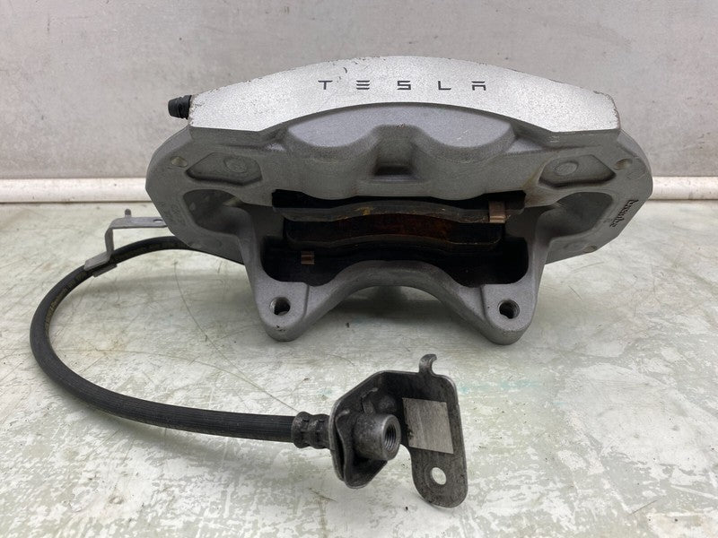 1044621 00 D ⭕ 2017-2023 Model 3 Front Left Caliper w/ Brake Hose Line Left Base 1044621-00-D