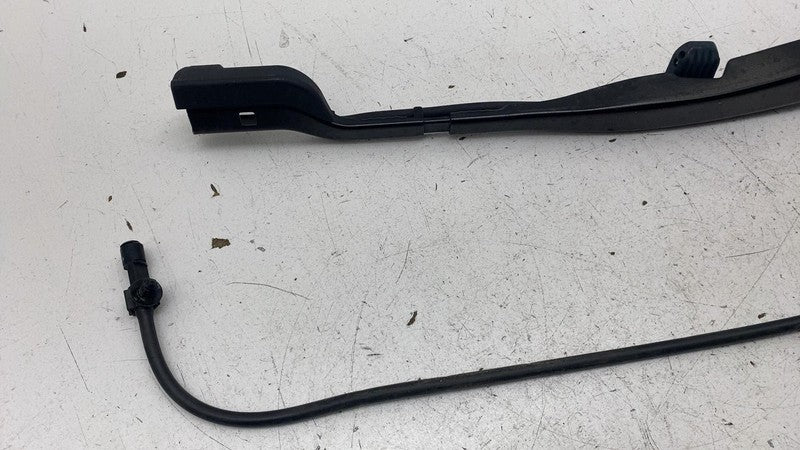 31696294 ⭕ 2021-2025 Polestar 2 Front Passenger Side Windshield Wiper Arm Right 31696294