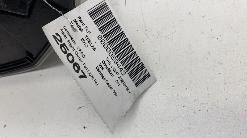 ⭕ 12-22 Model S Rear Driver Side Trunk Outer Taillight Lamp Left LH 60