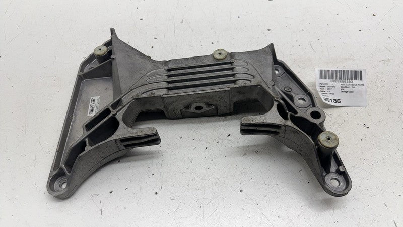 22326870602 ⭕2017-2020 BMW 540i Automatic Transmission Crossmember Mount Bracket 22326870602