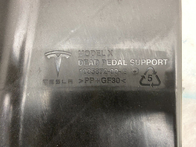 1035872 00 E ⭕ 2016-2020 Tesla Model X MX Row Carpet Rest Dead Pedal Support 1035872-00-E OEM