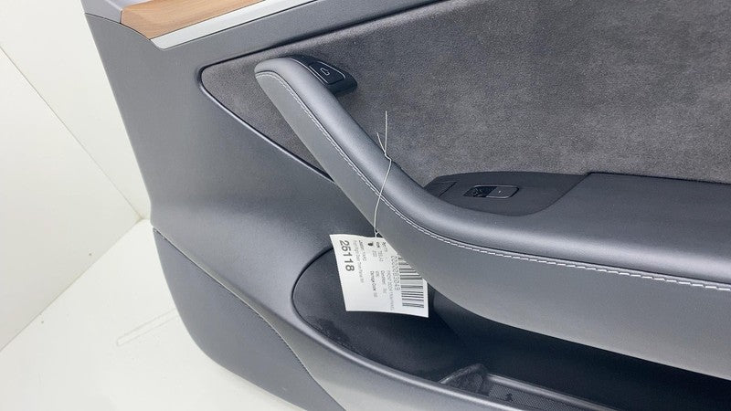 ⭕ 2021-2023 Tesla Model 3 Front Right Interior Door Panel Trim Card 15