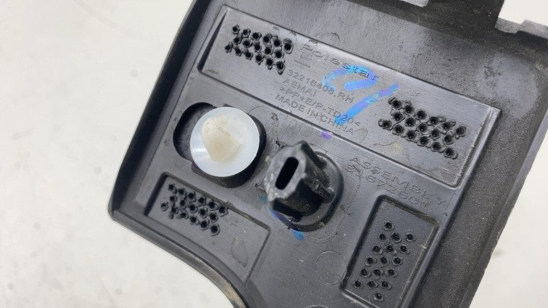 31672602 ⭕ 2021-2024 Polestar 2 Front Right Wheel Arch Fender Flare Molding RH 31672602