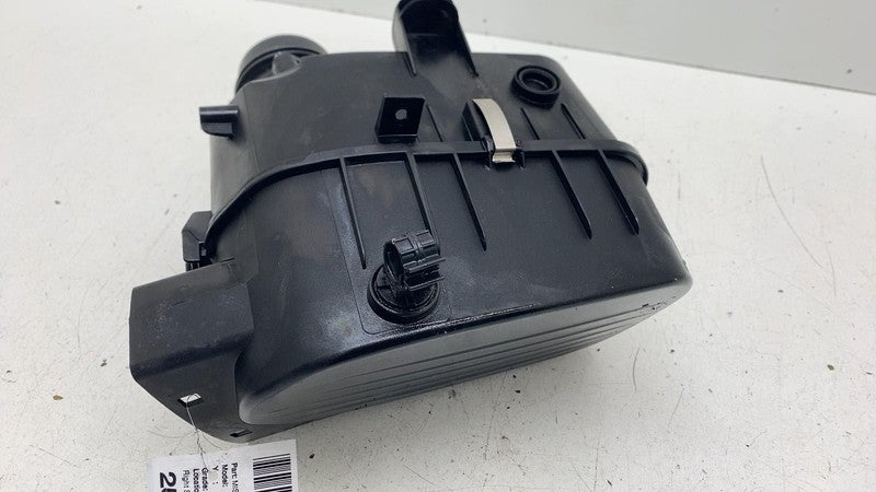 ⭕ 2014-2020 Maserati Ghibli Left Side Air Cleaner Housing Filter Box 6