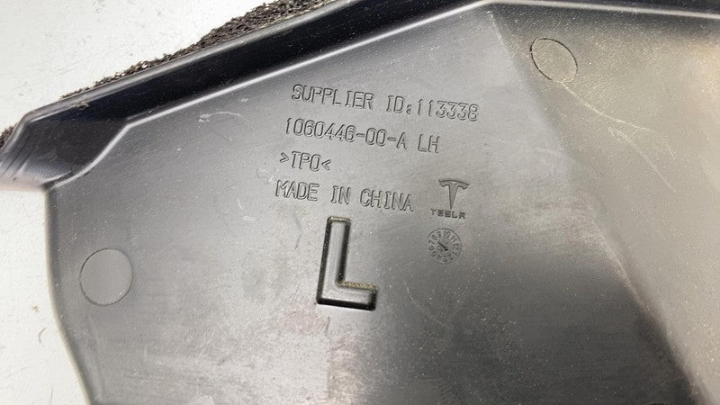 106044600A ⭕ 2016-2023 Tesla Model X Rear Left Active Spoiler Catch & Tube OEM 1046658-00-B