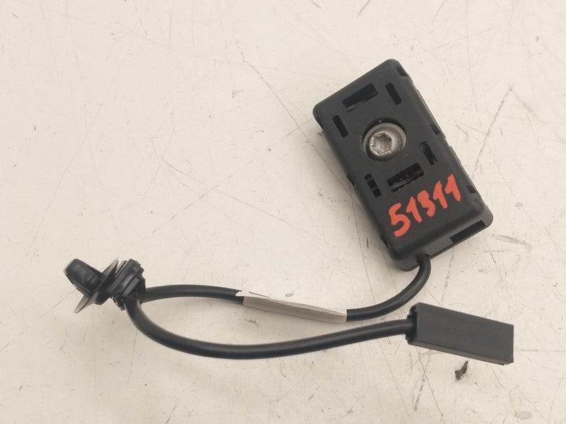 ⭕17-25 Tesla Model 3 Ground Side Noise Filter GND Antenna Amplifier 15