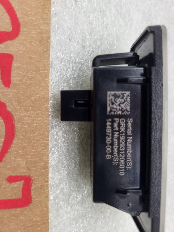 144973000B ⭕ 17-23 Tesla Model 3 Rear Left or Right License Plate Light Lamp 1449730-00-B