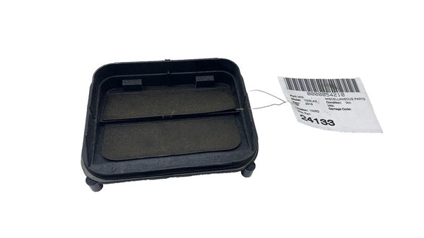 2016-2020 Tesla Model X Rear Quarter External Air Shroud Vent Grille Extractor