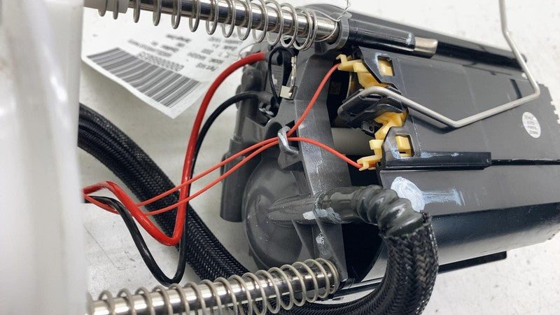 ⭕ 2014-2021 Maserati Ghibli Left Fuel Gas Pump Level Sending Gauge OEM