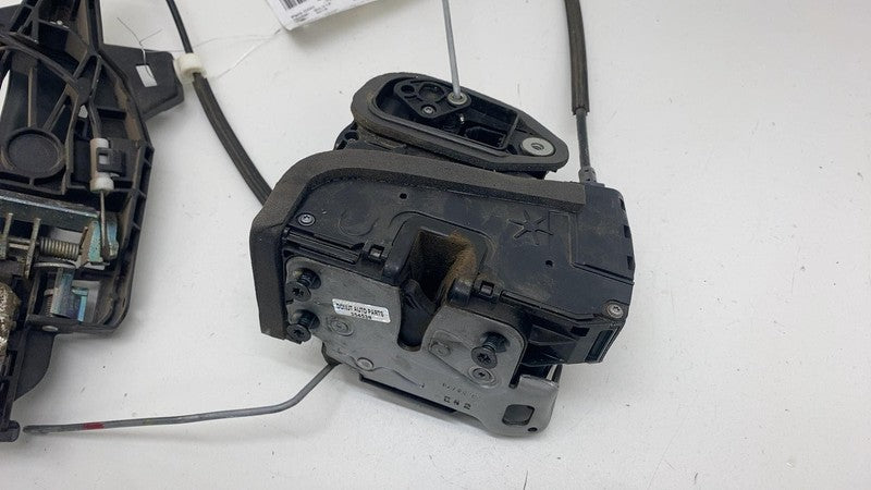 ⭕ 2014-2019 Chevrolet Silverado 1500 Front Left Exterior Door Handle w/ Actuator