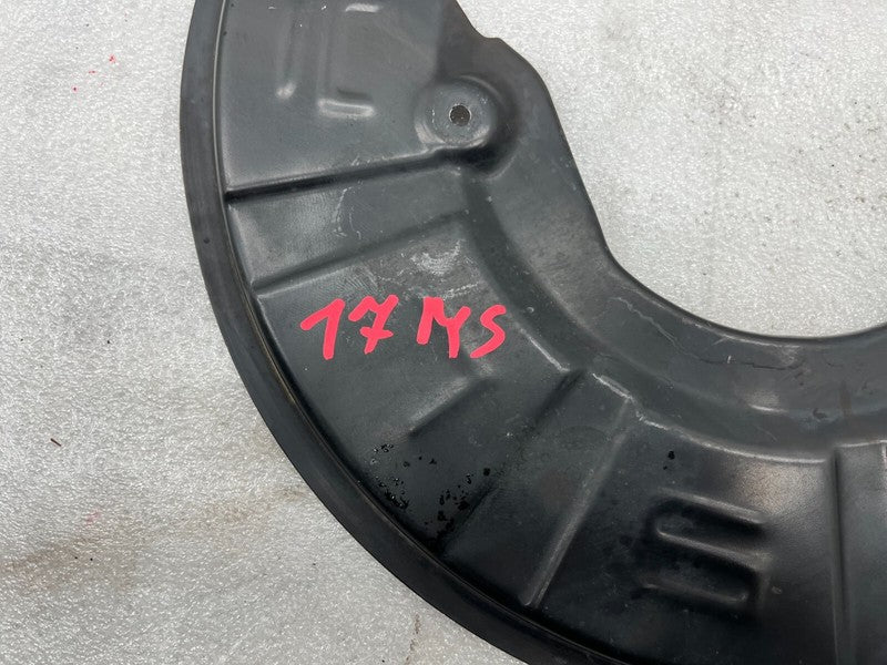 1045951 01 B ⭕ 12-20 Model S Front Passenger Side Brake Rotor Dust Shield Right 1045951-01-B
