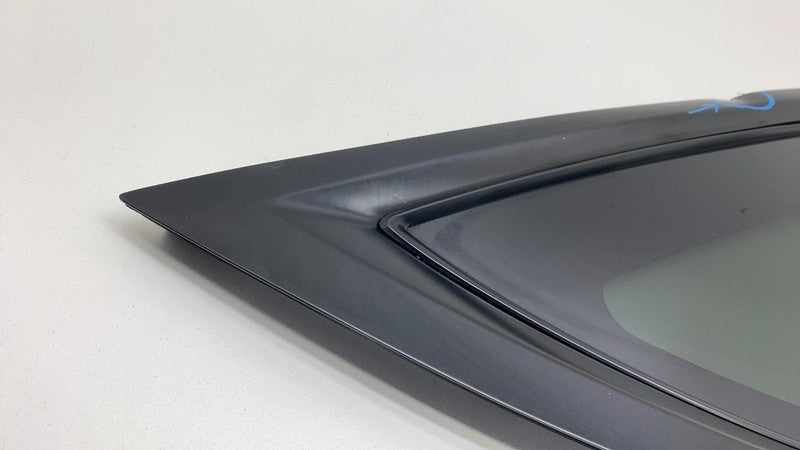 1495745-00 2020-2024 Tesla Model Y MY Rear Passenger Side Quarter QTR Window Glass Right RH