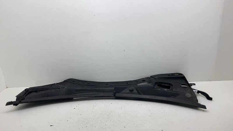 ⭕ 2014-2024 Maserati Ghibli Front Windshield Cowl Vent Grille Panel 67