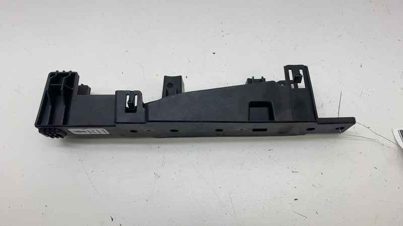 ⭕ 20-23 Model Y Rear Passenger Side Trunk Rub Bracket Holder Right 155