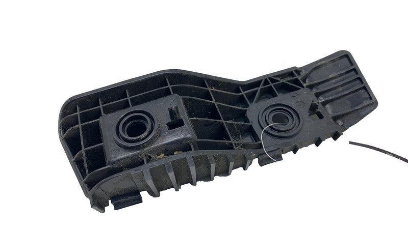⭕ 17-23 Model 3 Rear Right Bumper Taillamp Taillight Mount Bracket 1083993-00-D