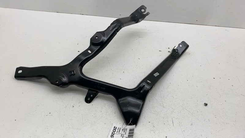 1807707-00-G ⭕24-25 Tesla Cybertruck Rear Passenger Diffuser Mount Bracket Right 1807707-00-G