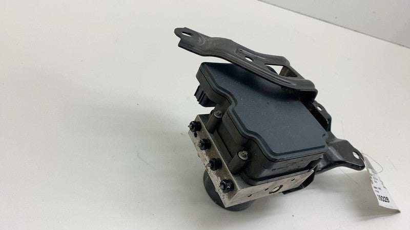 ⭕ 2020 2021 2022 Toyota CHR ABS Pump Anti Lock Brake Module w/ Bracket Assembly