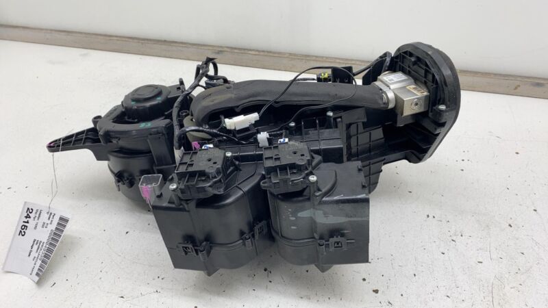 PT00014242 2022 2023 2024 Rivian R1S Rear HVAC Climate Heater Box Housing w/ Blower Motor