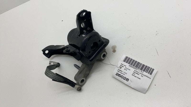 ⭕ 2018 2019 2020 2021 2022 Toyota C-HR Transmission Mount Right RH