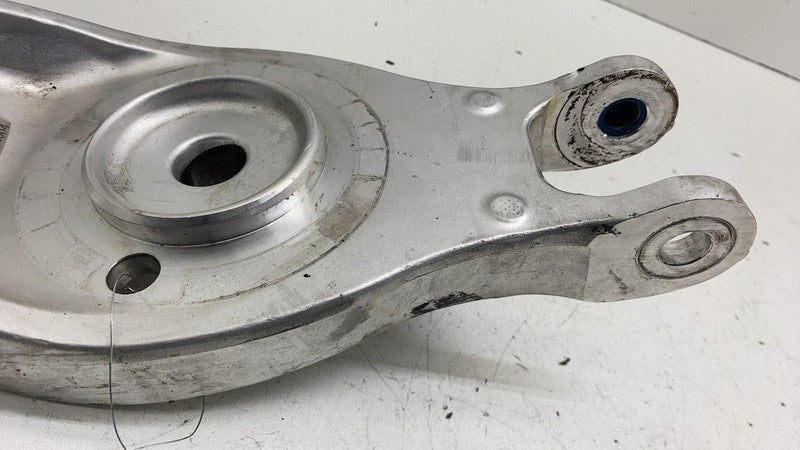 PT01147637A ⭕ 2025 Rivian R1S Front Right Suspension Lower Control Arm AWD OEM PT01147637-A