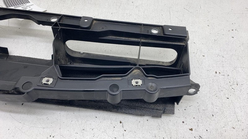 68292240AA ⭕ 17-24 Chrysler Pacifica Radiator Core Support Bracket Upper Closure 68292240AA