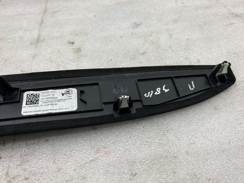 ⭕ 16-20 Tesla Model X Front Right Windshield Sun Visor Trim Bezel 1050