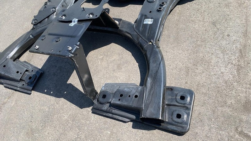 ⭕ 2014-2015 Mercedes-Benz B Electric Drive Front Subframe Crossmember Cradle