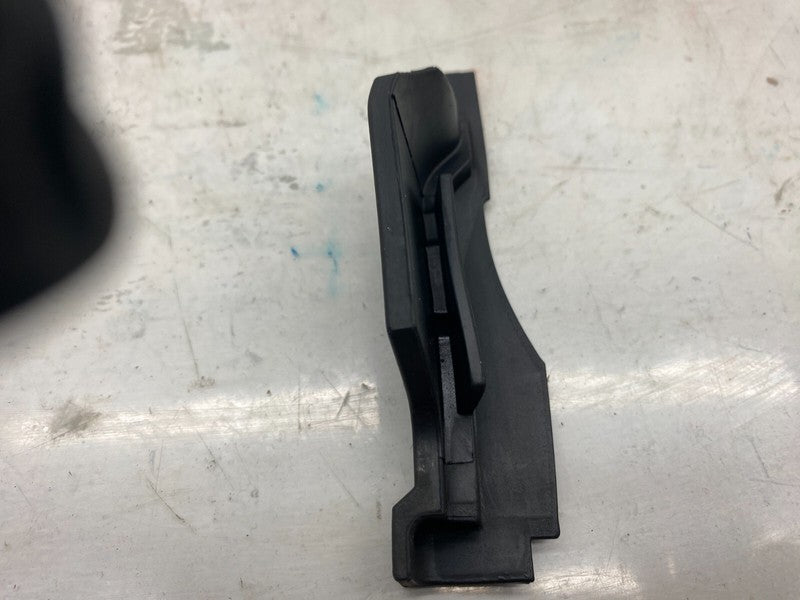 1046148-00-A ⭕ 2012-2020 Tesla Model S MS Passenger Side Fixed Glass Seal Right 1046148-00-A